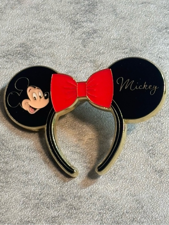 Loungefly Accessories - Loungefly Disney Mickey Mouse & Friends “Mickey Mouse” Mickey Ears pin